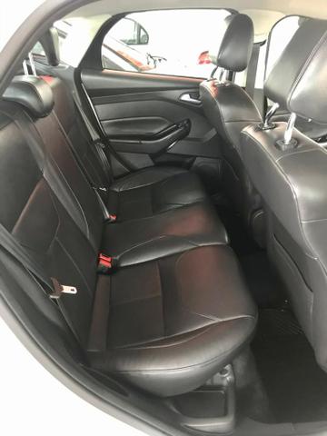 Focus Hatch 2.0 SE Plus 2018 Branco Garantia de Fábrica - Foto 12
