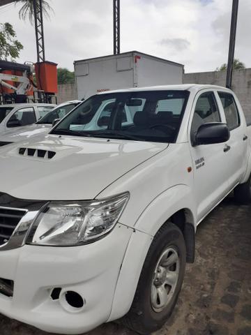 Hilux 4x4 2013 SEMI NOVA. Em ótimas condições - Foto 6