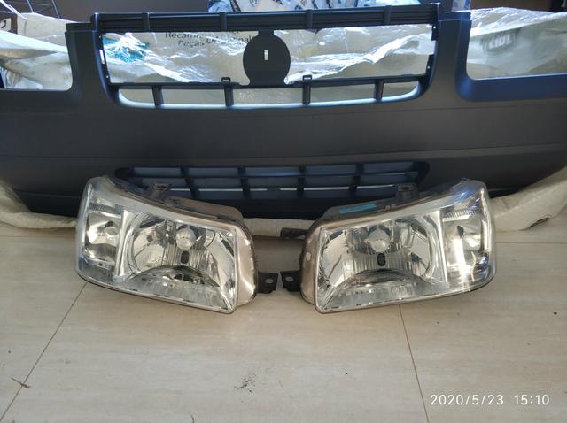 Para-choque mais faróis originais Fiat Uno Fiorino 2004 a 2013