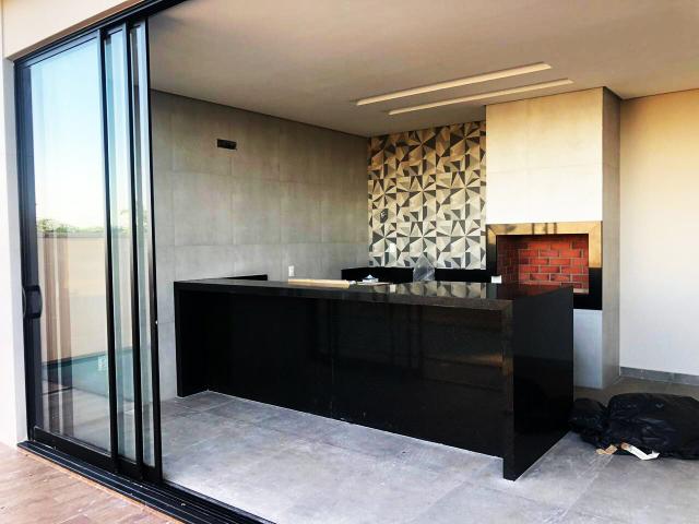 Casa no Condomínio Alphaville #suítes // área gourmet com piscina