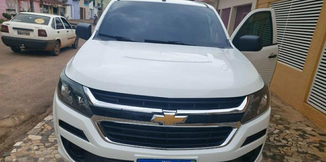 Vendo s10 4x4 disel com 4 peneu novo e documentos pago contato