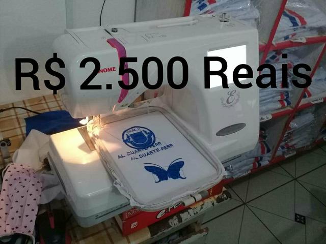 Vendo essas duas Bordadeiras - Foto 2