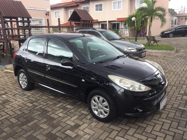 Peugeot 207 XR 1.4 4 portas 2012/2012 Top de linha - Foto 5