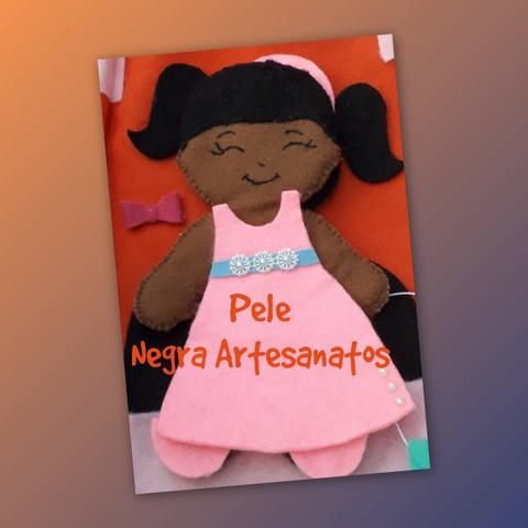 Boneca Ágila que troca de roupas - Foto 4