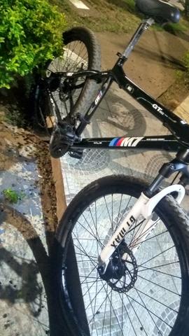 750 bike limpeza só precisa apertar carrinho do banco - Foto 4