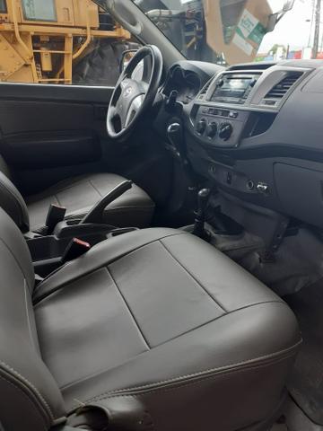 Hilux 4x4 2013 SEMI NOVA. Em ótimas condições - Foto 3