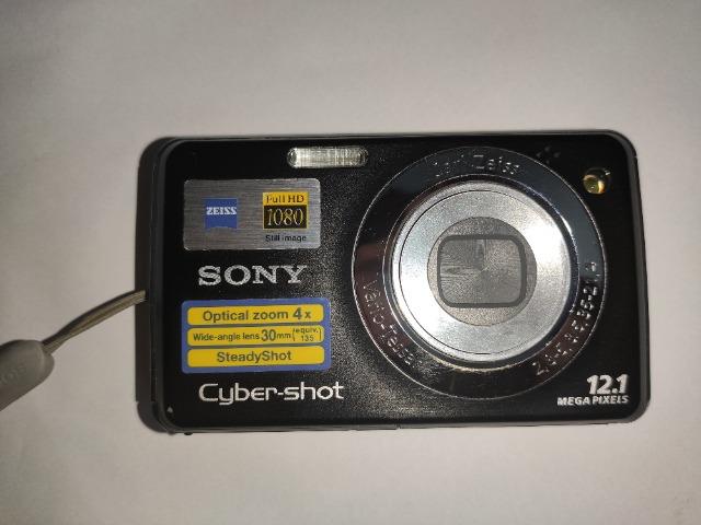 Camera Sony Cyber-Shot DSC-W210