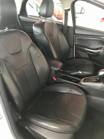Focus Hatch 2.0 SE Plus 2018 Branco Garantia de Fábrica - Foto 11
