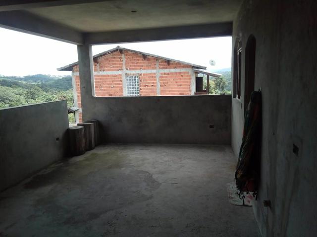 Vendo uma bela casa em local muito agradável pra quem gosta de tranquilidade. - Foto 15