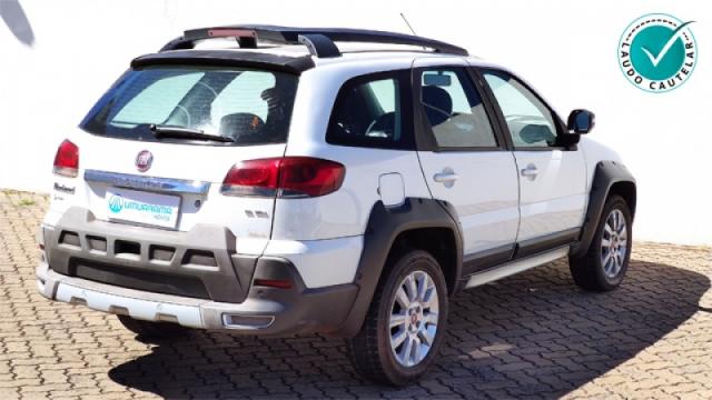 FIAT PALIO 1.8 MPI ADVENTURE WEEKEND 16V FLEX 4P MANUAL. - Foto 4