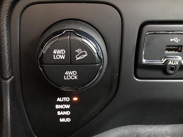JEEP RENEGADE LONGITUDE 2.0 DIESEL 4x4 - Foto 12