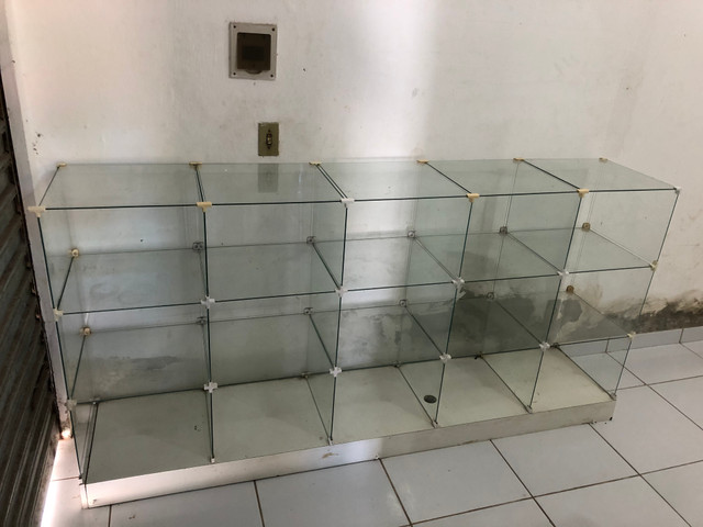 Balcão de vidro para estabelecimento