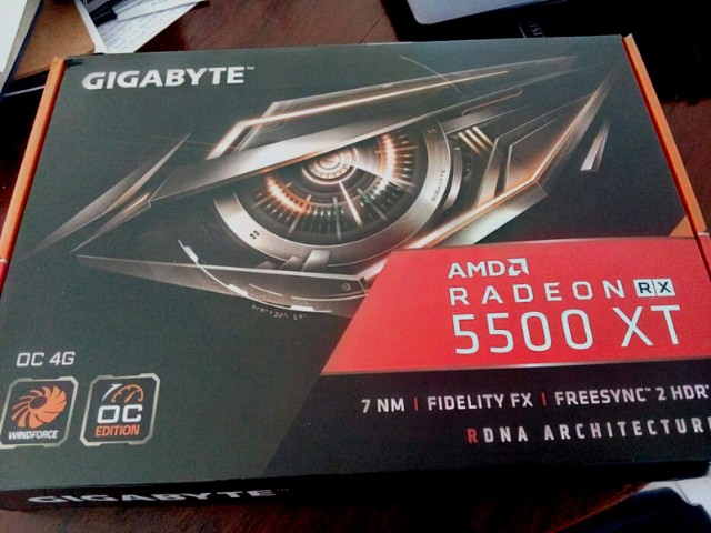 Placa de Vídeo Gigabyte AMD Radeon RX 5500 XT OC, 4GB, GDDR6