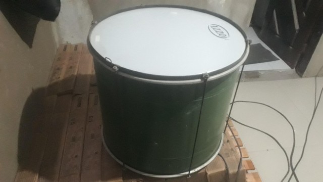 Surdo de samba 22" - Foto 2
