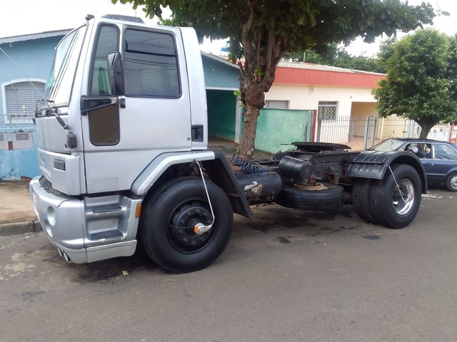 Ford cargo 4331.. 75 mil 