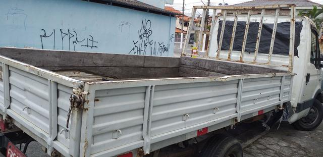 Carroceria de ferro para iveco R$ 2 mil - Foto 9