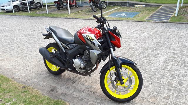 CB twister vermelha 2017 Equipada