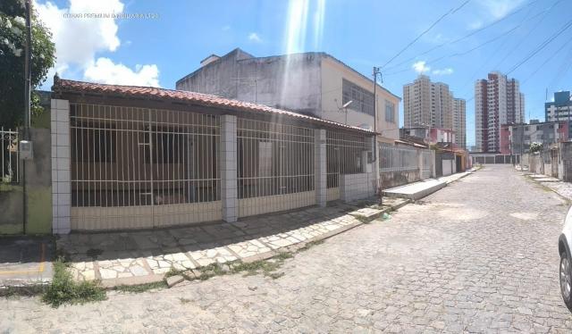 Excelente casa no bairro: luzia, próximo a escola do médici