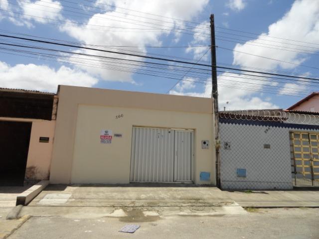 CA0030 - Casa m² 132, 02 quartos, 03 vagas, Conj. Antônio Correira - Messejana