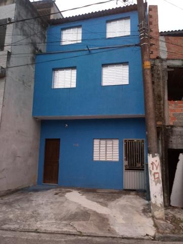1 cômodo com banheiro