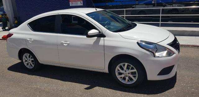 VERSA 2018 SV automático 43 mil km (EXTRA) R$47.500,00 - Foto 3