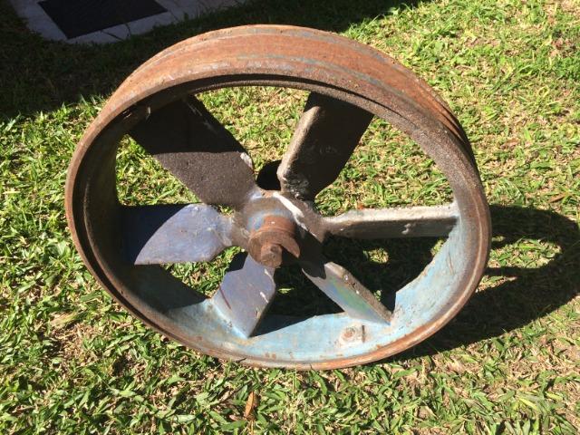 Polia Hélice compressor com 3 canaletas para 3 correias