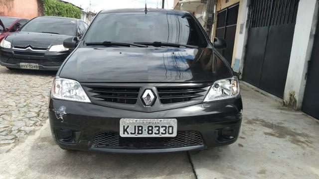 Renault Logan 1.0 16v