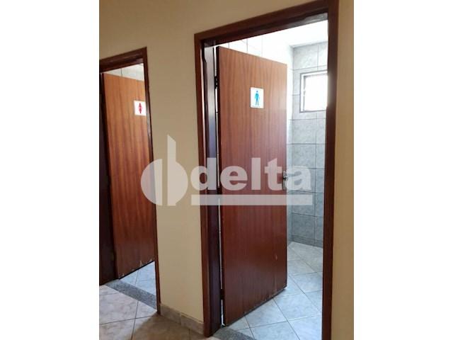 Galpão/depósito/armazém para alugar em Daniel fonseca, Uberlândia cod:571406 - Foto 2