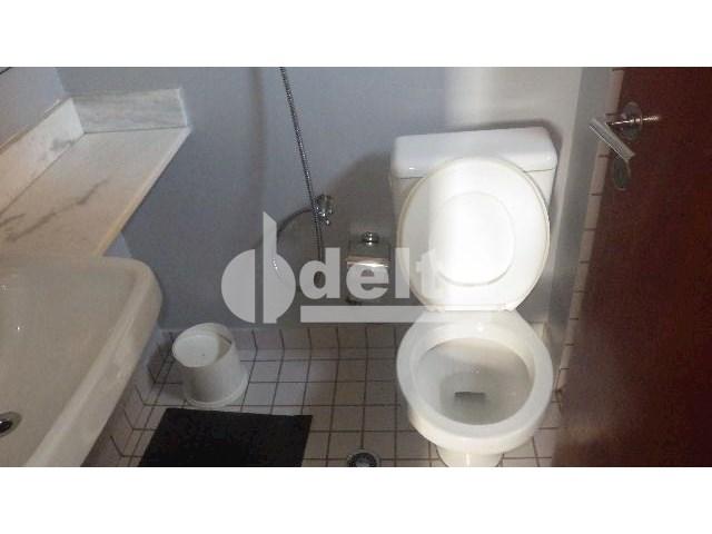 Apartamento para alugar com 3 dormitórios em Saraiva, Uberlândia cod:494116 - Foto 14