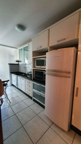 Oportunidade Apto Rua 2850 / Balneário - Foto 4