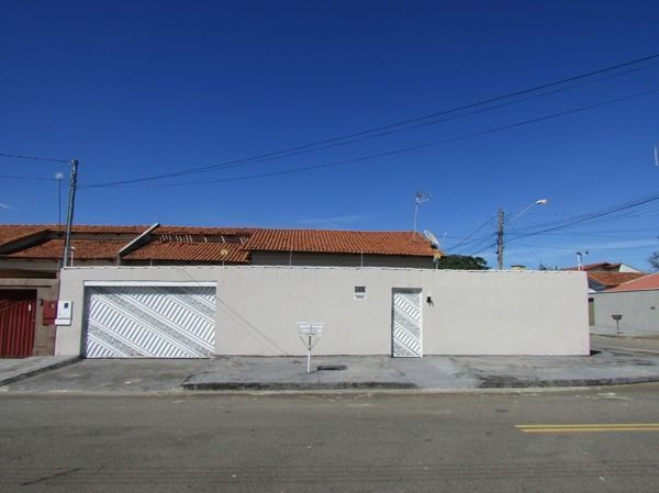 Casa 3 quartos/suíte - Setor Faiçalville