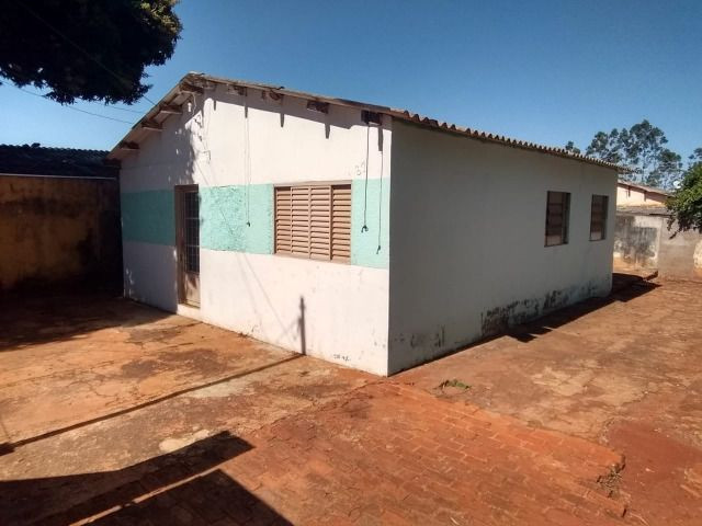 3 quartos, josé abrão, casa de esquina próximo a sinpol - vendo ou alugo - Foto 2