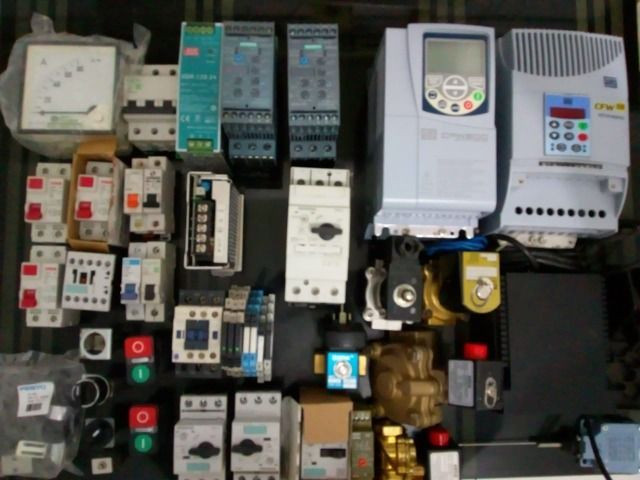 Componentes eletro-eletrônicos para comandos eletricos