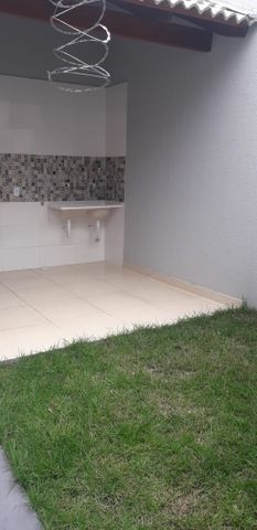 Vendo casa no Moinho Dos Ventos 2 suites com Churrasqueira - Foto 12