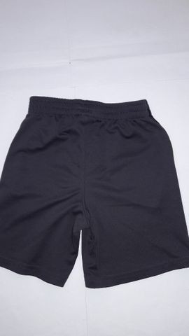 Short Infantil Marca Under Armour Tam5 - Cinza - semi novo - Foto 4