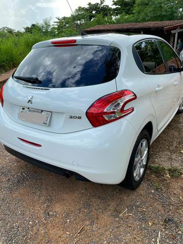 Peugeot 208 - Foto 3