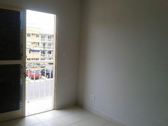 //Alugo apto com 3 quartos/ Varanda/ Campos Sales - Foto 5