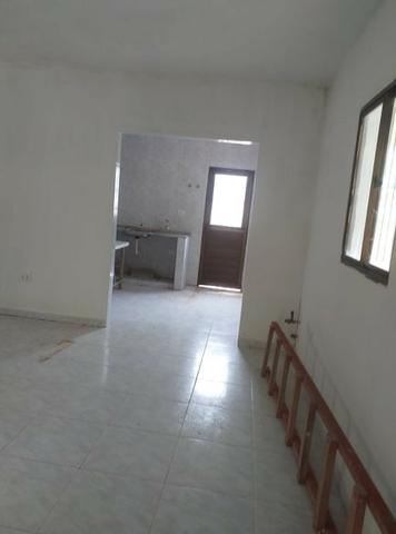 Vendo excelente casa em enseada dos corais - Foto 2