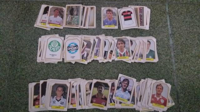 Lote de figurinhas do Campeonato Brasileiro de 1990 - Foto 3