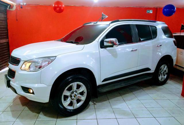 Trailblazer 7 lugares adiesel automática ano 2014 top! r$:115.000,00 - Foto 8