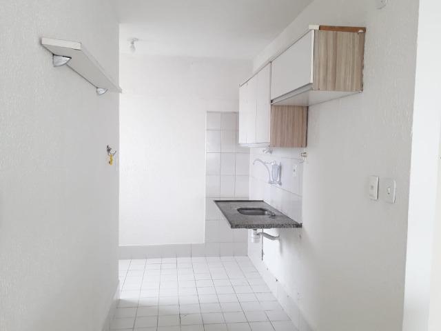 Apartamento de 2/4 com varanda com Vista Mar No Rio Vermelho - Foto 9