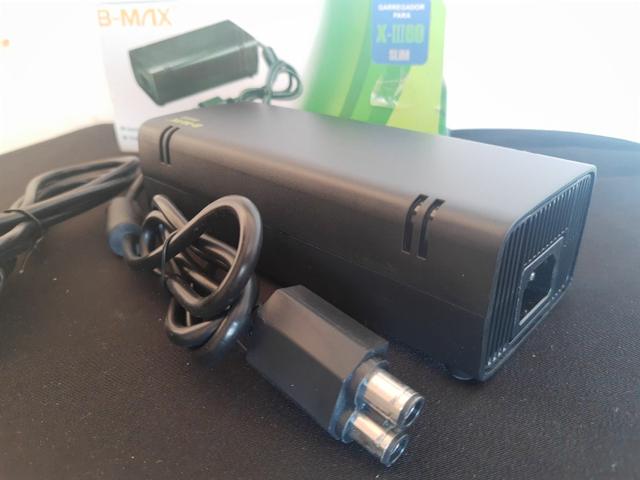 Fonte para Xbox-360 e Super Slim Bivolt<br>X-III60 2 Pinos