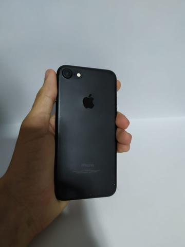 Iphone 7, 32gb (caixa, carregador e fone)