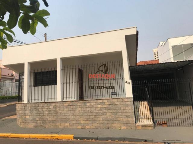 Aluga-se casa próximo ao Centro R$ 1.200,00 mais Encargos