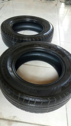 Vendo pneus aro 13 original 200 reais o par - Foto 5
