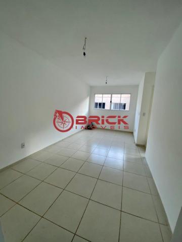 Excelente apartamento de 2 quartos para locação na Pimenteiras.