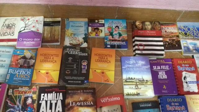 Livros - Foto 6