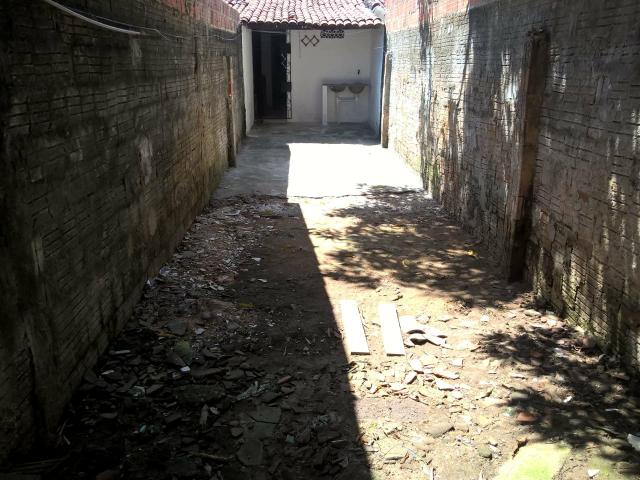 Excelente casa no Bonsucesso - Foto 6