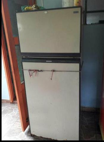 Geladeira Brastemp duplex 410 litros leia anúncio