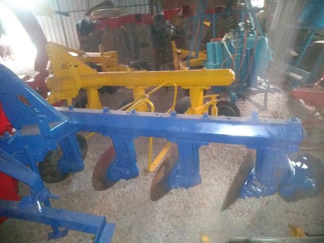 Arado Baldan 4 discos sextavado trator